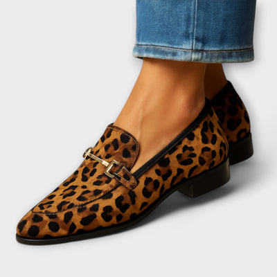 Rita Mocasines Estampados con Hebilla Decorativa