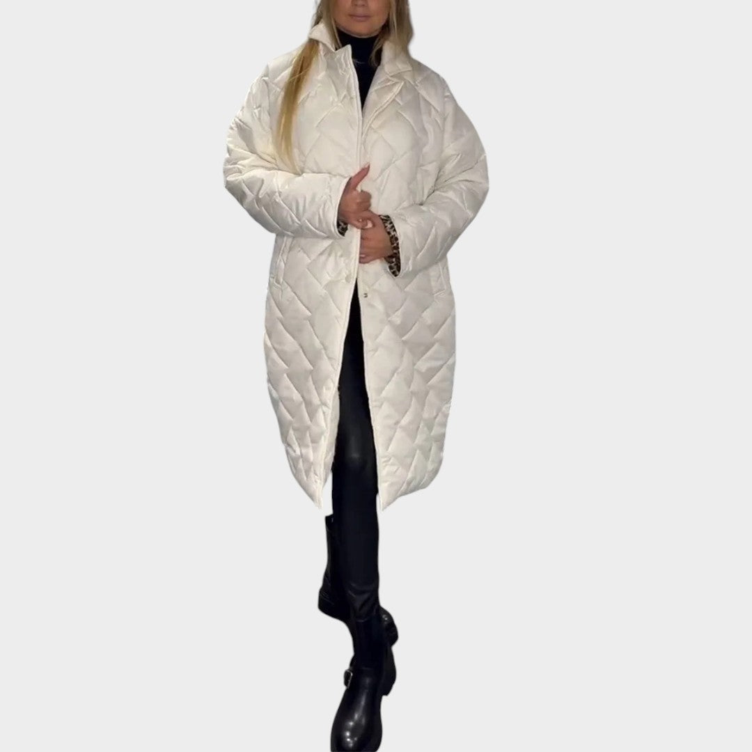 Ofira™ | Abrigo acolchado Wende con forro de estampado de leopardo